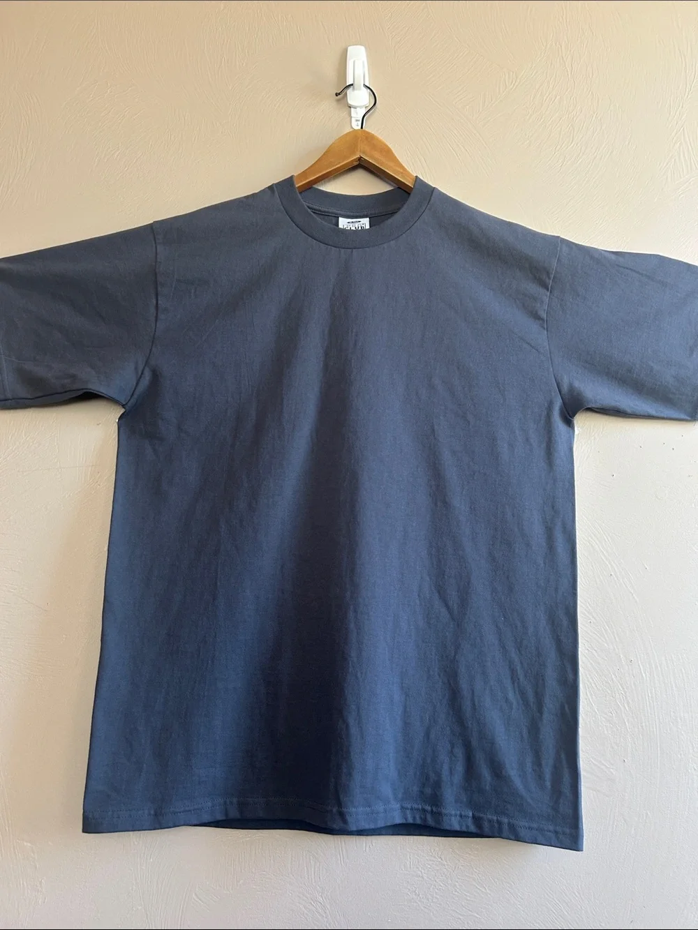 Pro Club Heavy Weight Cotton Classic Crewneck T-Shirt. Charcoal. Size XL Tall.